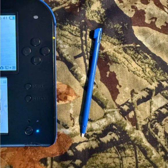 Nintendo 2DS - Black/Blue